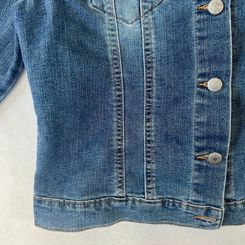 Levi's Women's M Denim Trucker Jacket Blue Button Sherpa Fur Trim 90s‎ Y2k